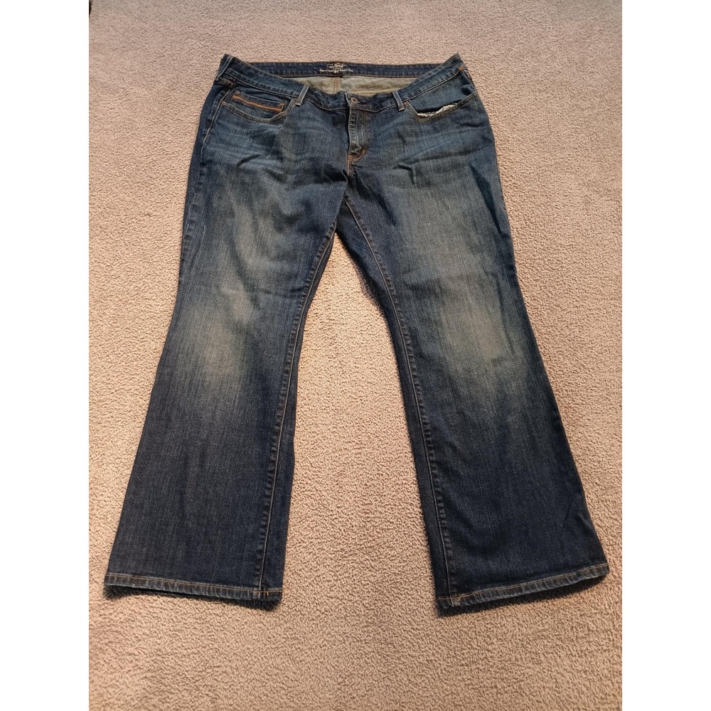 Levi's 529 Bold Curve Bootcut Women's 22 Dark Wash Stretch Denim Jeans Midβ Rise